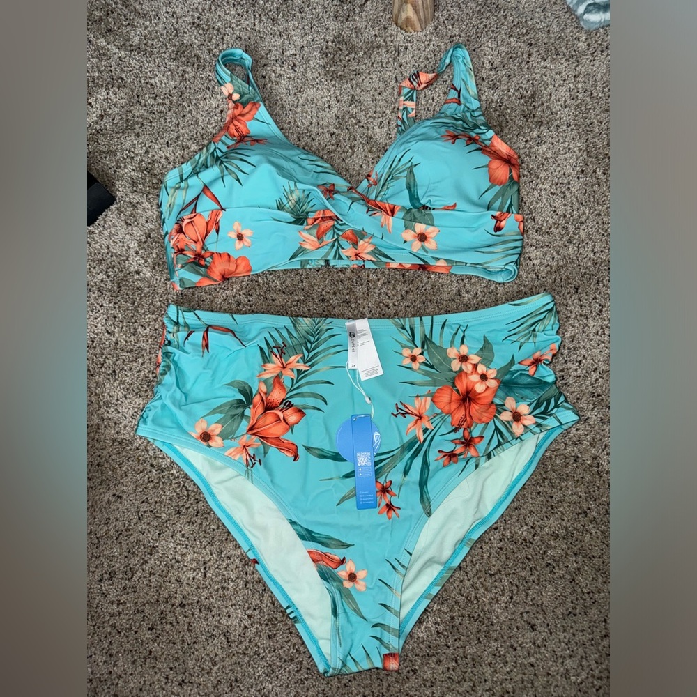 NWT Cupshe Tropical Floral Bikini Set